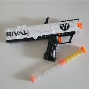 Nerf-Rival Blaster